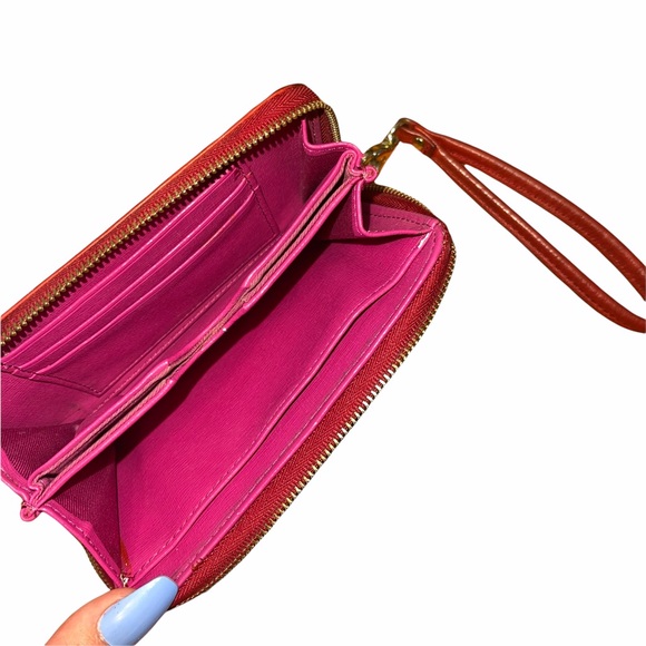 Fossil leather wallet red wristlet zip around - Picture 3 of 6